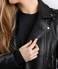 Abiti casual da donna con giacca in pelle nera 